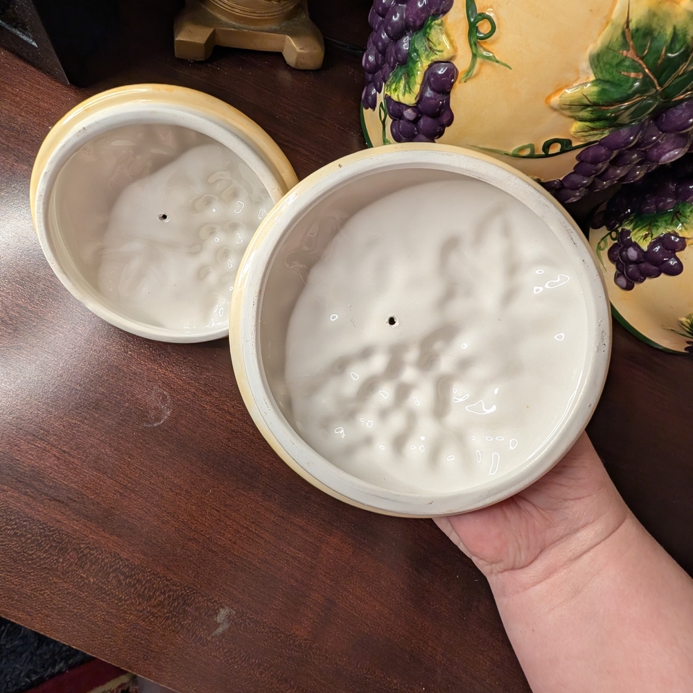 KMC Vintage Raised Grapevine-Themed Ceramic Canister Set - Picture 7 of 8